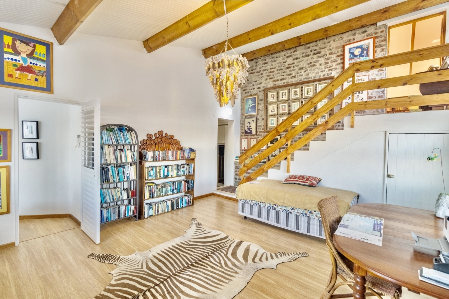 6 Bedroom Property for Sale in Yzerfontein Western Cape